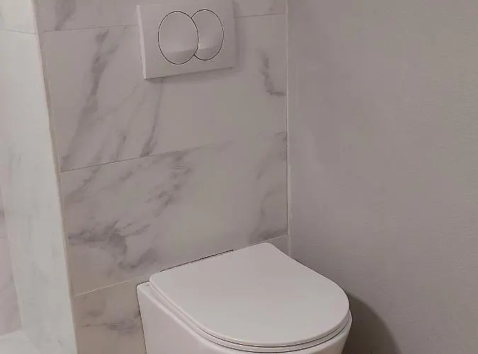 Appartement T2 En Rdc Avec Terrasse *